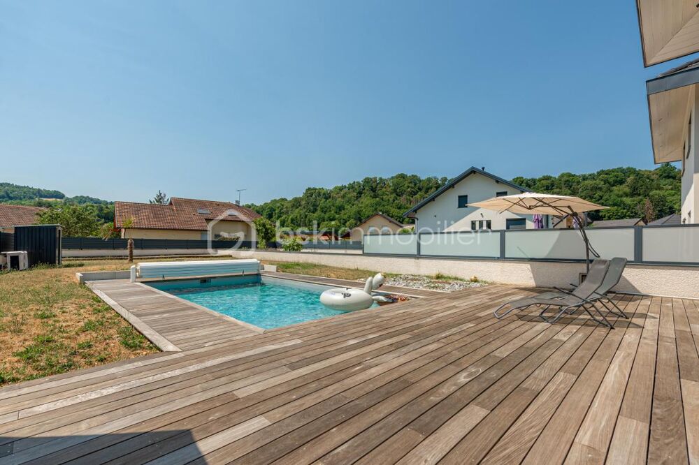 Maison contemporaine avec piscine  DPE A/A