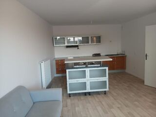  Appartement à louer 3 pièces 72 m²