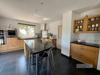  Maison � vendre 8 pi�ces 223 m�