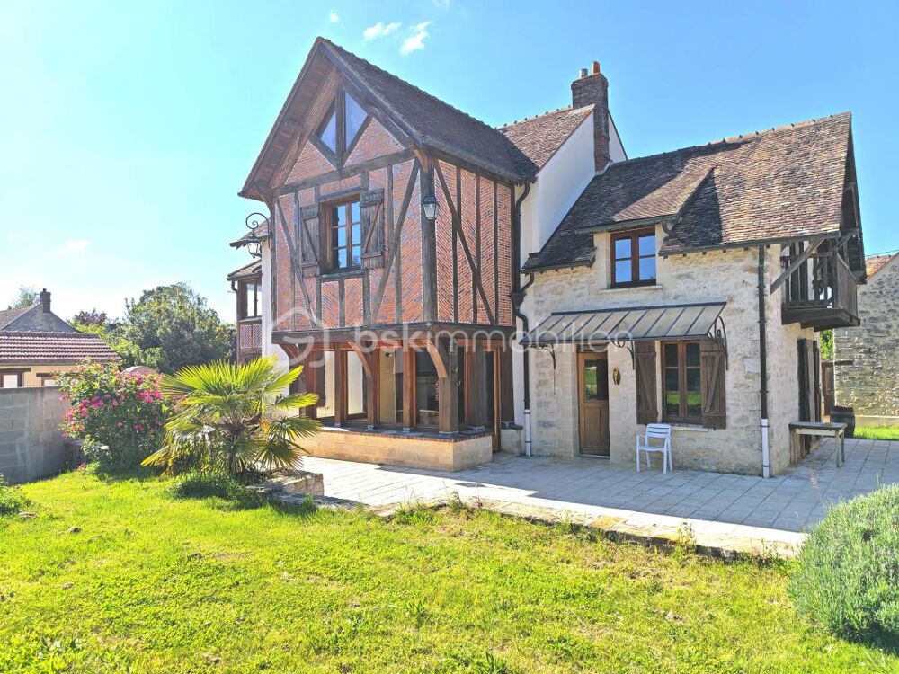 MAISON + HANGAR