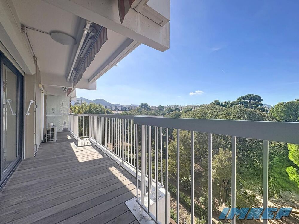 Appartement T4 Marseille 10ème limite 9 eme avec terrasse, vue arborée
