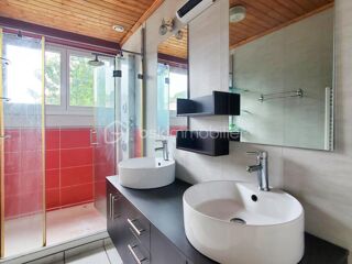  Maison à vendre 8 pièces 205 m²