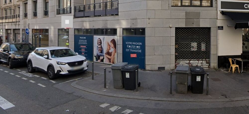   Dpt Rhône (69), à vendre murs LYON 9EME-MURS bureaux avec vitrine de 226m2 - Plain pied 