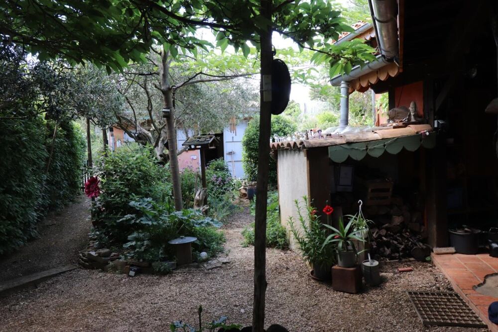 A VENDRE PROPRIETE DE 8 HECTARES AU COEUR DU MINERVOIS (34)