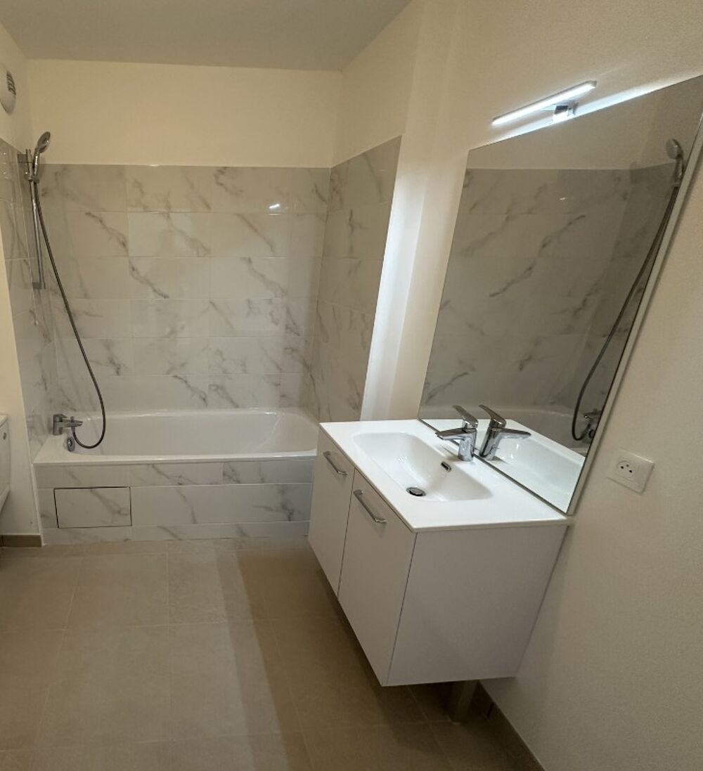 T2 neuf avec balcon et parking à Mainvilliers