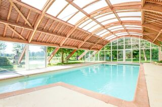  Propriété/château à vendre 8 pièces 335 m²