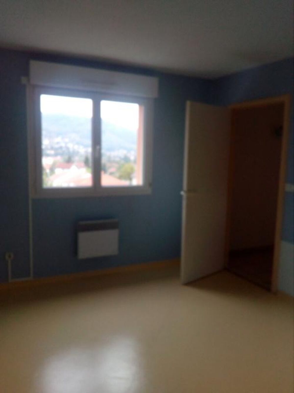 Location Appartement A LOUER T3 AVEC PETITE TERRASSE RESIDENCE LES BASTONIES Villefranche de rouergue