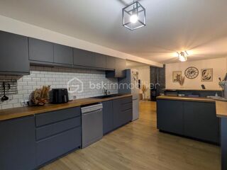 Vente Maison Visseiche – Maison familiale de 4 chambres avec jardin clos, beaux volumes et vie de plain-pied La guerche de bretagne