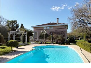  Villa à vendre 7 pièces 140 m²