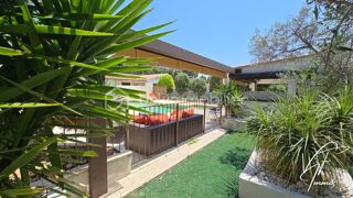  Villa  vendre 8 pices 243 m