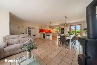  Villa à vendre 6 pièces 137 m²