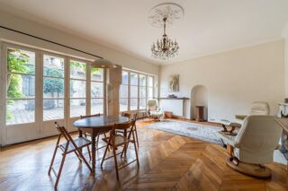  Maison à vendre 9 pièces 244 m²