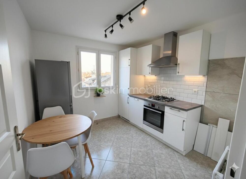 Appartement 3 Pieces 64 M² BONDY