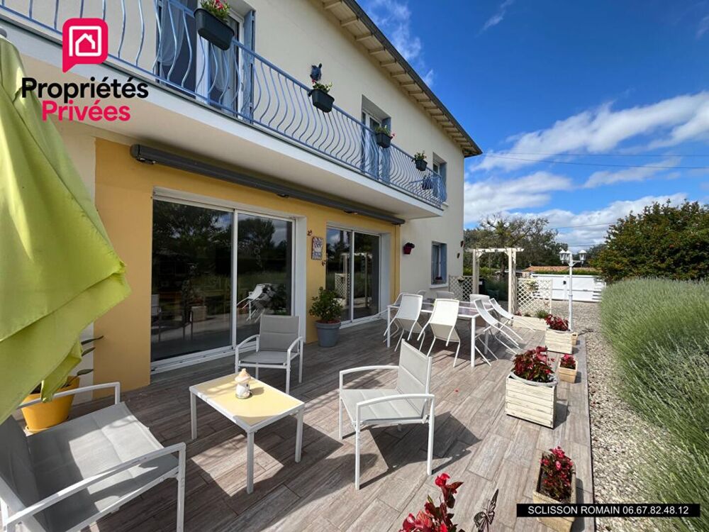 Vente Maison Grande maison familiale lumineuse de 215 m2 - 5 chambres - jardin clos  - 20 minutes des plages Meursac