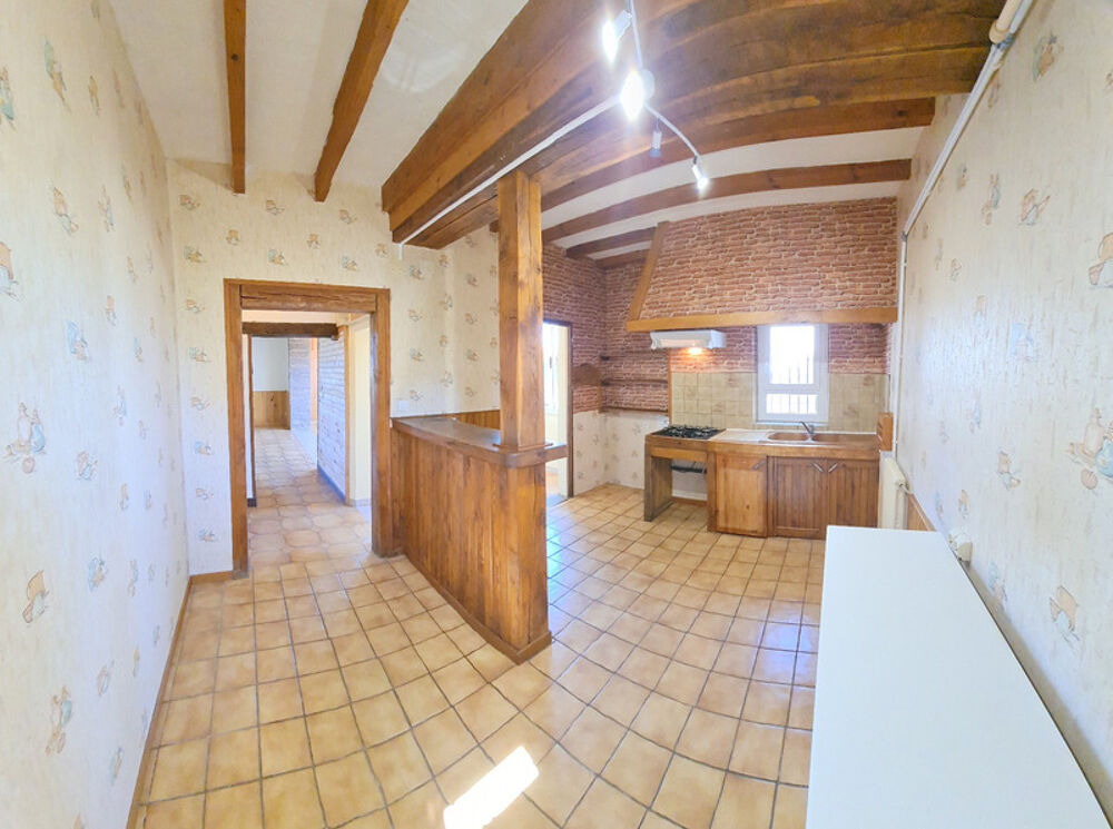 Saint Porquier, maison composé de deux logements (loués), cinq chambres, 252 m², jardin, garages, atelier, entièrement rénové