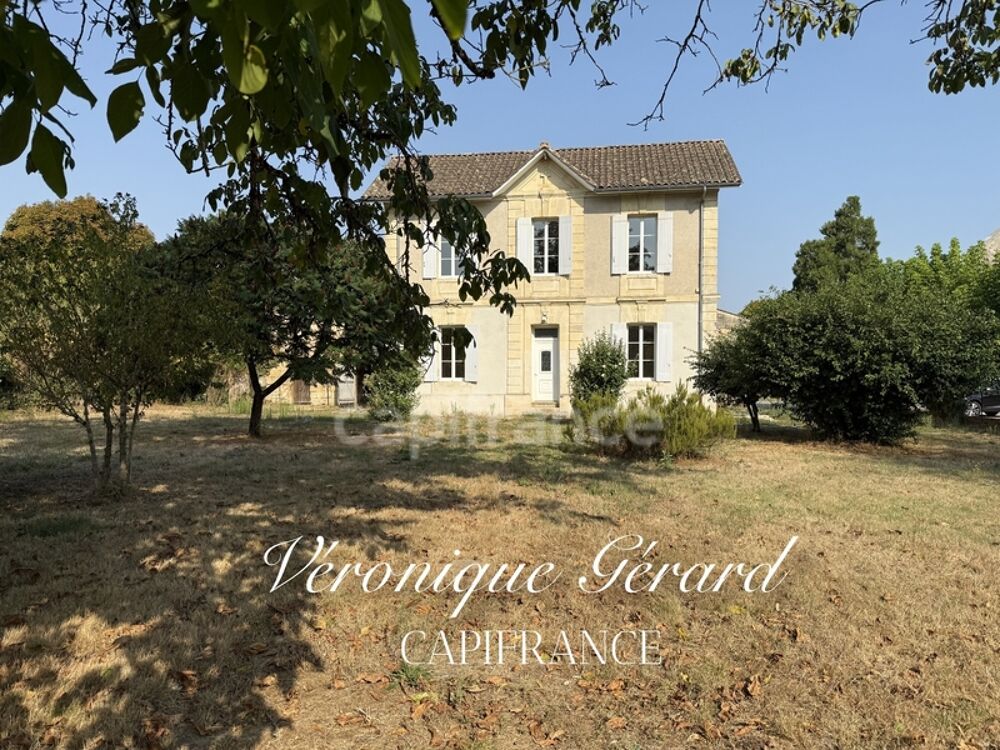 Ancien Presbytère en pierre de 179 M², 8 pièces