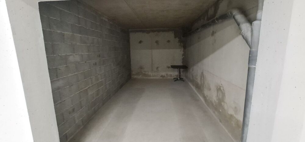 Location Parking/Garage BOX FERME CARRE BODICCIONE LOT 105 Ajaccio