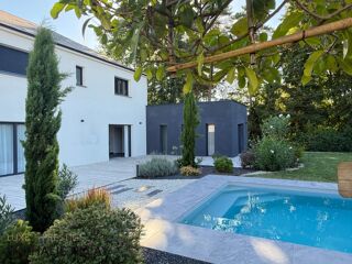  Maison à vendre 8 pièces 238 m²