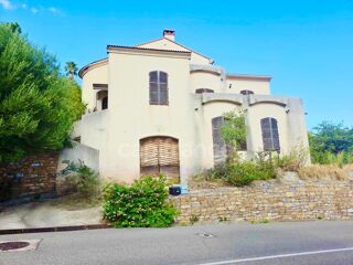  Maison à vendre 10 pièces 353 m²