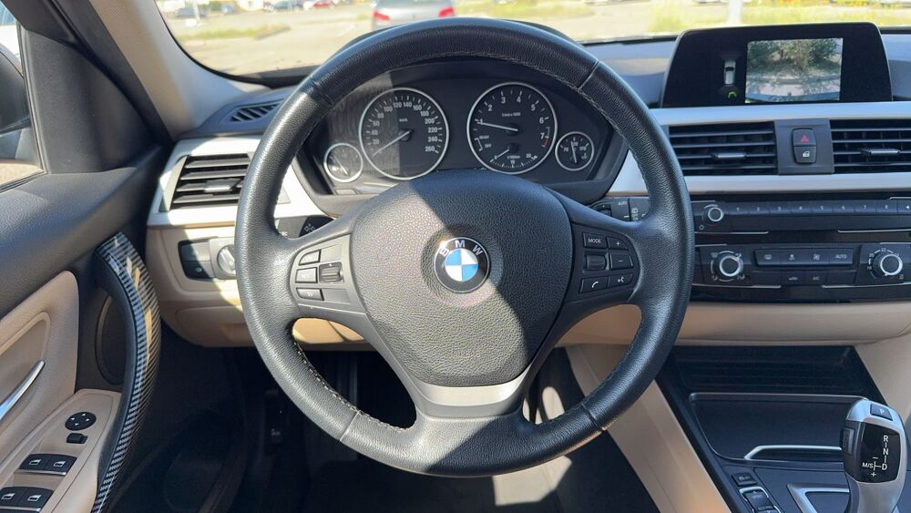 S&eacute;rie 3 Touring (F31) 318i 136 BVA8 Lounge - Automatique 2020 occasion 13800 Istres