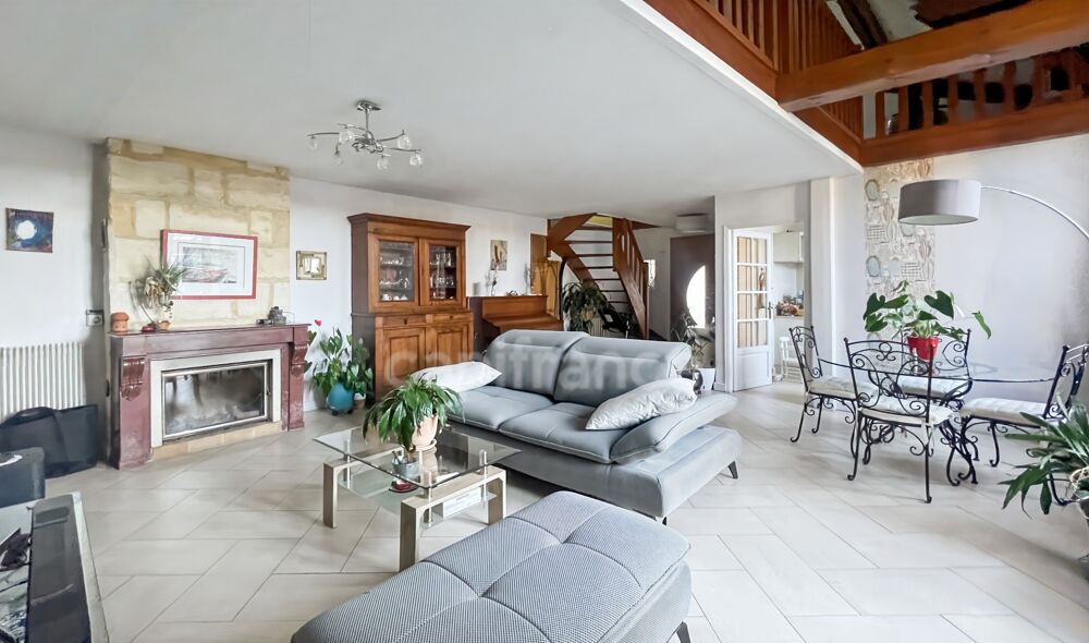Vente Maison Bègles : Maison familiale en pierre, 5 chambres, jardin et carport Begles