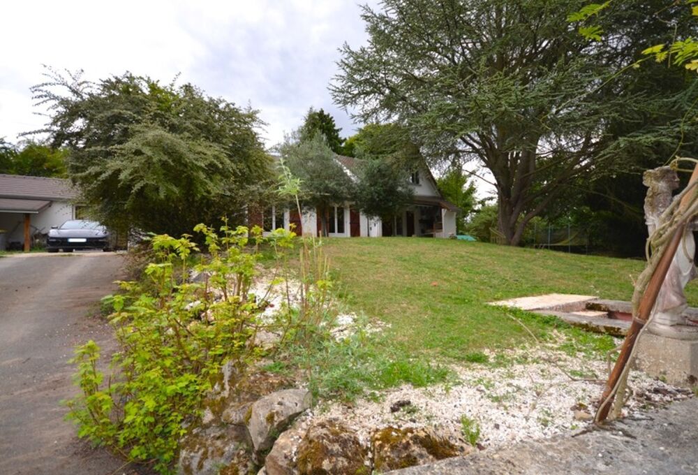 CHÂTEAU THIERRY (02) à vendre maison de 248 m² avec piscine et dépendances