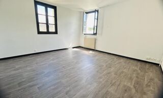  Appartement à louer 4 pièces 101 m²