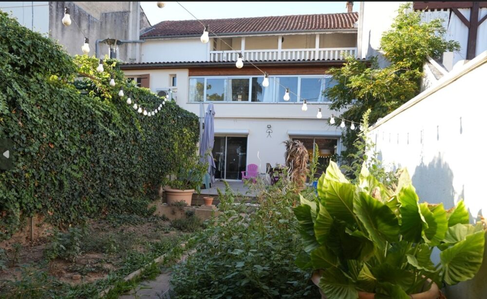 Belle demeure de caractère au coeur de CLAIRAC (47) , 1h de Bordeaux, 3h de Paris