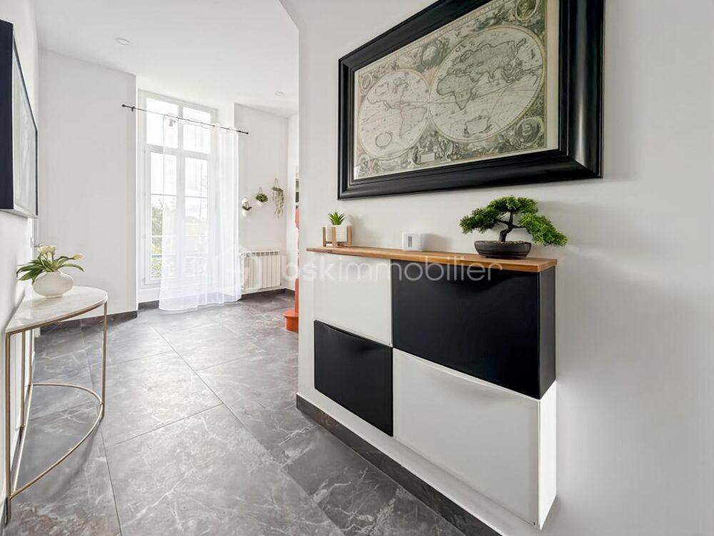 Appartement PRESTIGE F4/F5 Rive droite 113 m2 - 4 chambres - cave et parkings