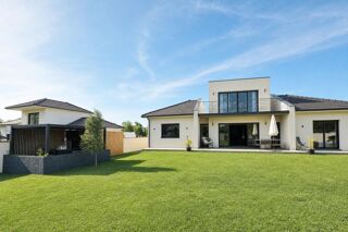  Villa � vendre 6 pi�ces 150 m�