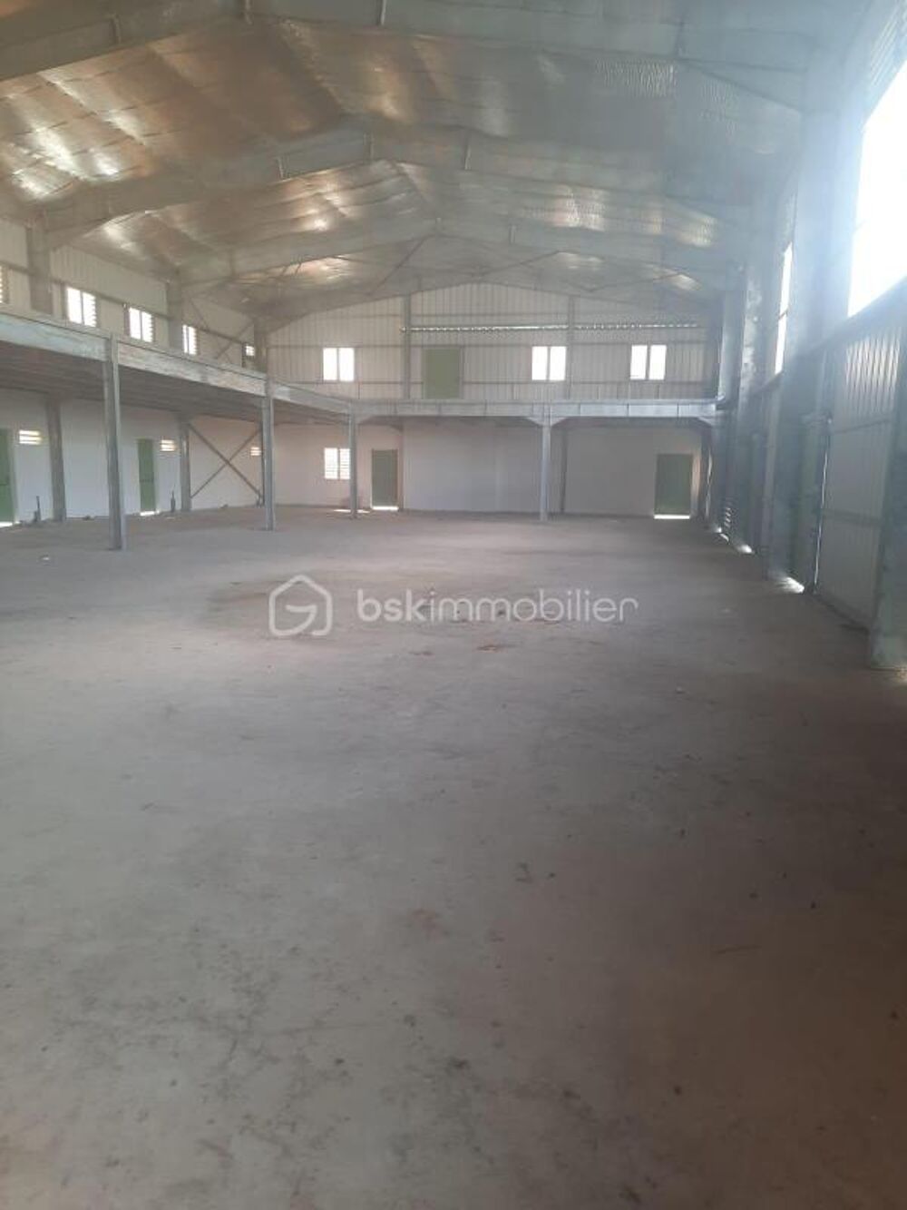 Vente Immeuble Entrepôt de plus de 800 m2 Remire montjoly