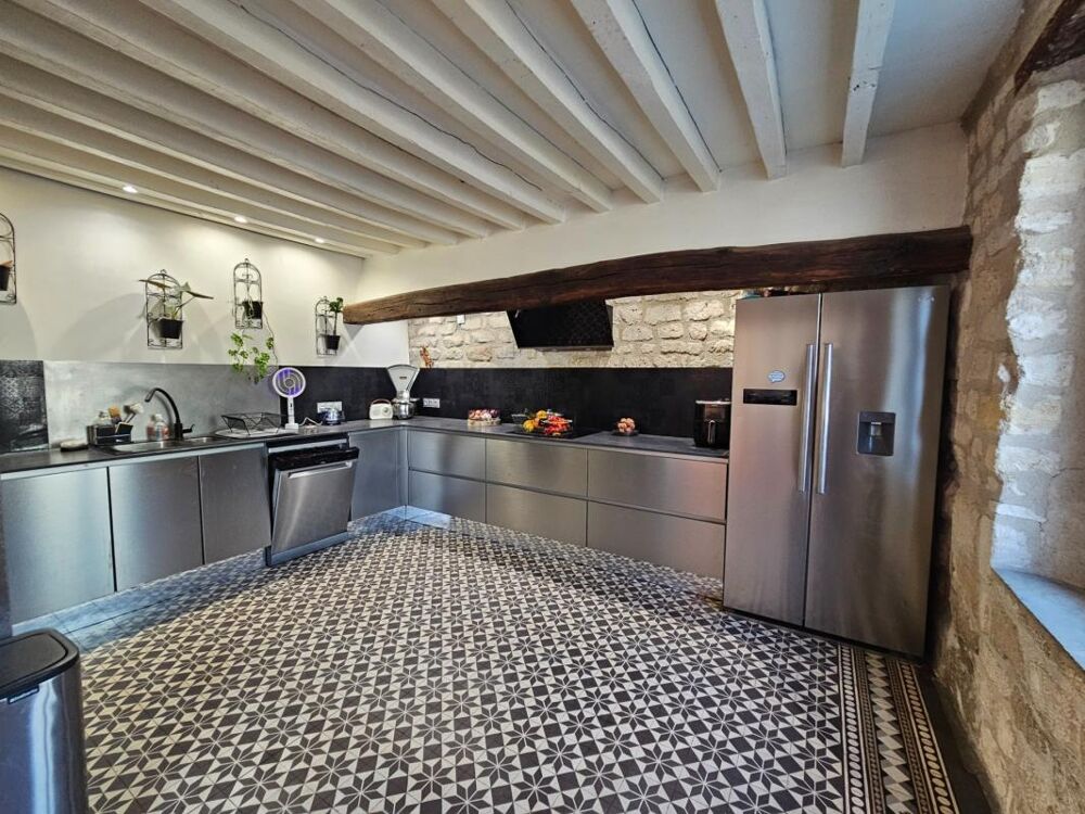 Vente Maison NESLES-LA-VALLÉE - DEMEURE DE CARACTÈRE, 4 CHAMBRES DONT 3 SUITES PARENTALES Nesles la vallee