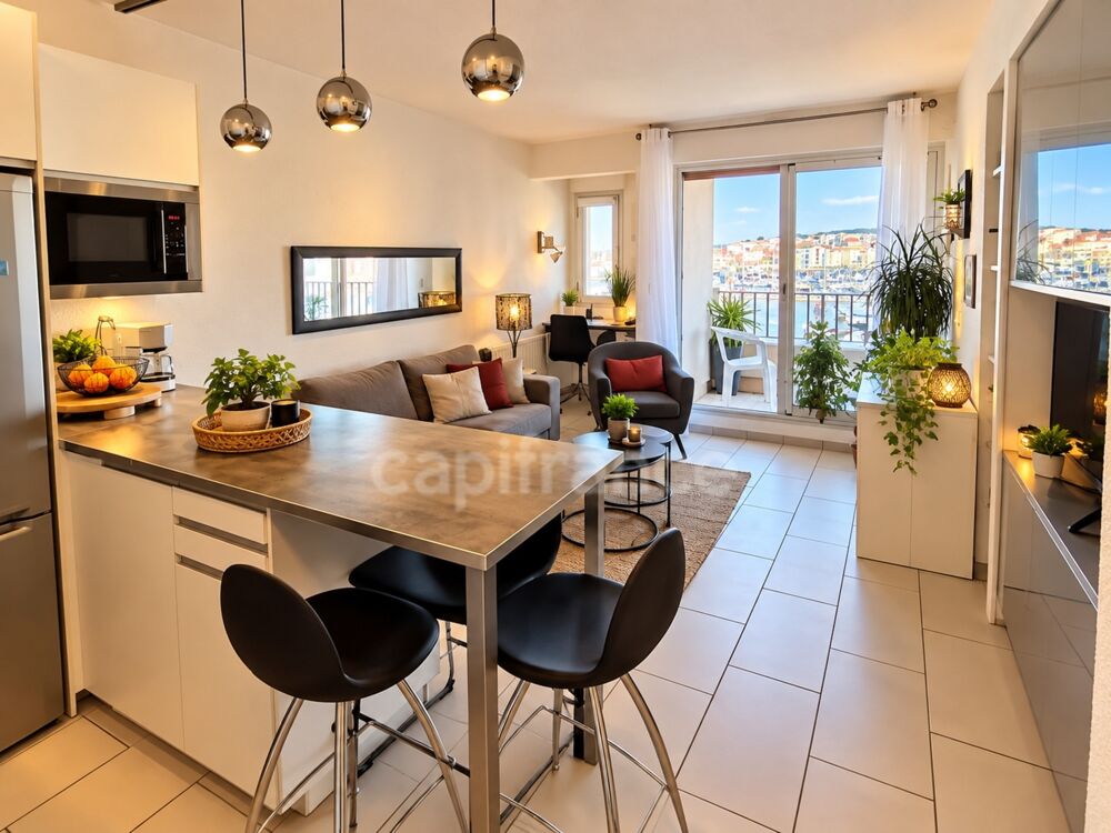 Vente Appartement CAP D'AGDE – VUE PORT EXCEPTIONNELLE – T2 36 M² – BALCON –PISCINE - CONCIERGE - GARAGE FERMÉ – VENDU MEUBLÉ Agde