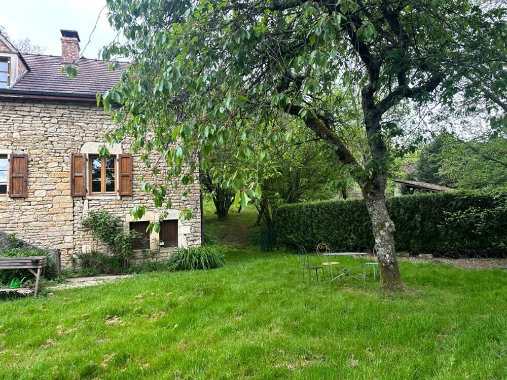 MAISON + GÎTE  2 HABITATIONS RÉNOVÉES  4000 m² DE TERRAIN  BORD DE RIVIÈRE  PROCHE TGV PARIS