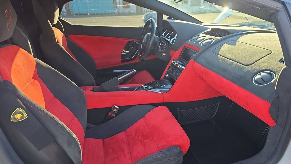 Gallardo 5.2 V10 LP 550-2 E-Gear Spyder - Automatique 2014 occasion 82000 Montauban