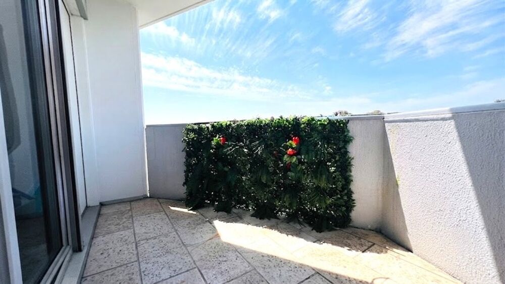 Quimper Ouest - Appartement T4 de 78 m² habitable - 1 loggia - avec vue panoramique sur la rivière de lOdet - Une terrasse - Ca