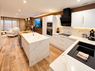 Vente Maison Maison avec appartement haut de gamme, deux grands garages et fort potentiel locatif avec possibilité de création de logements Boulogne sur mer