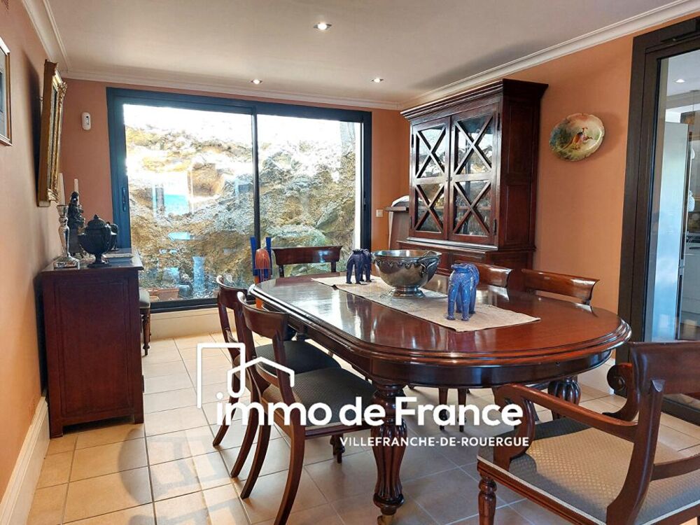 Vente Maison Maison de charme T5 rénovée 175 m2 avec jardin paysager et piscine proche centre ville Villefranche de rouergue