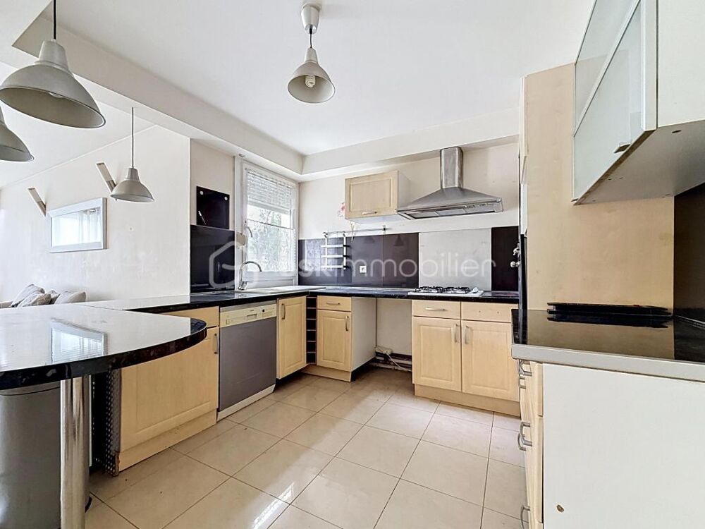 Vente Appartement LE BLANC-MESNIL - T3 - 2 CHAMBRES - 1 BALCON - 1 BOX et 1 PARKING Le blanc mesnil
