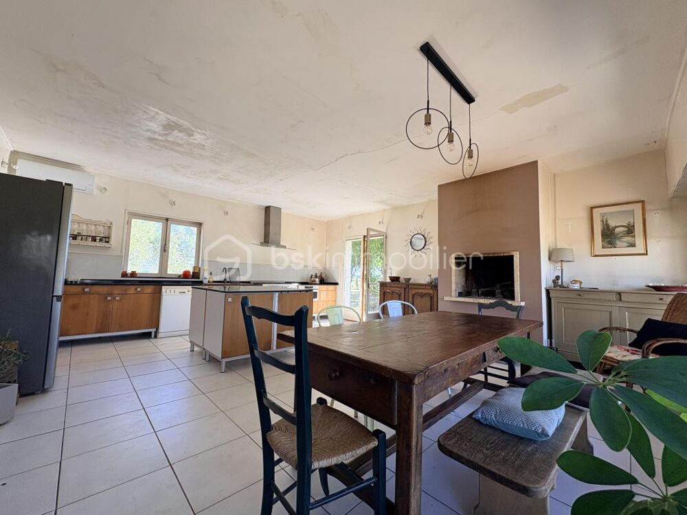 Vente Maison Maison de caractère 154 m² – 1 620 m² de terrain – Meursac Meursac