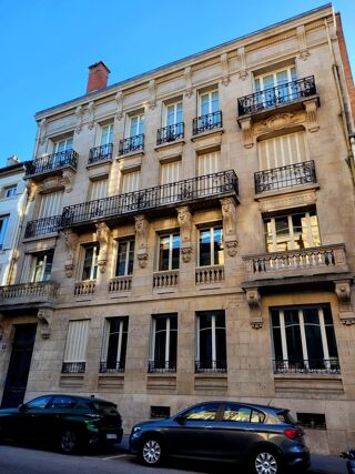  Appartement � vendre 8 pi�ces 184 m�