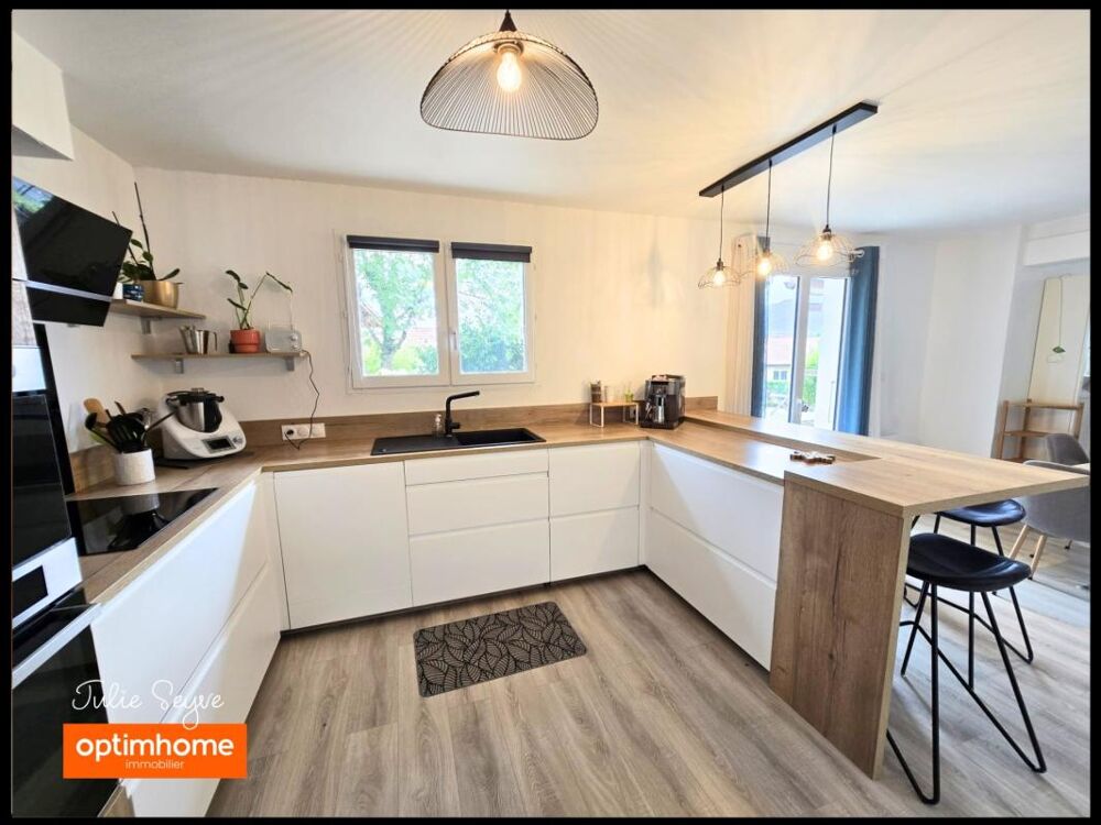 Vente Maison Maison individuelle Cessy - 1100m² de terrain, sous-sol complet – 2 chambres, bureau et espace mezzanine – Quartier Tutegny Cessy