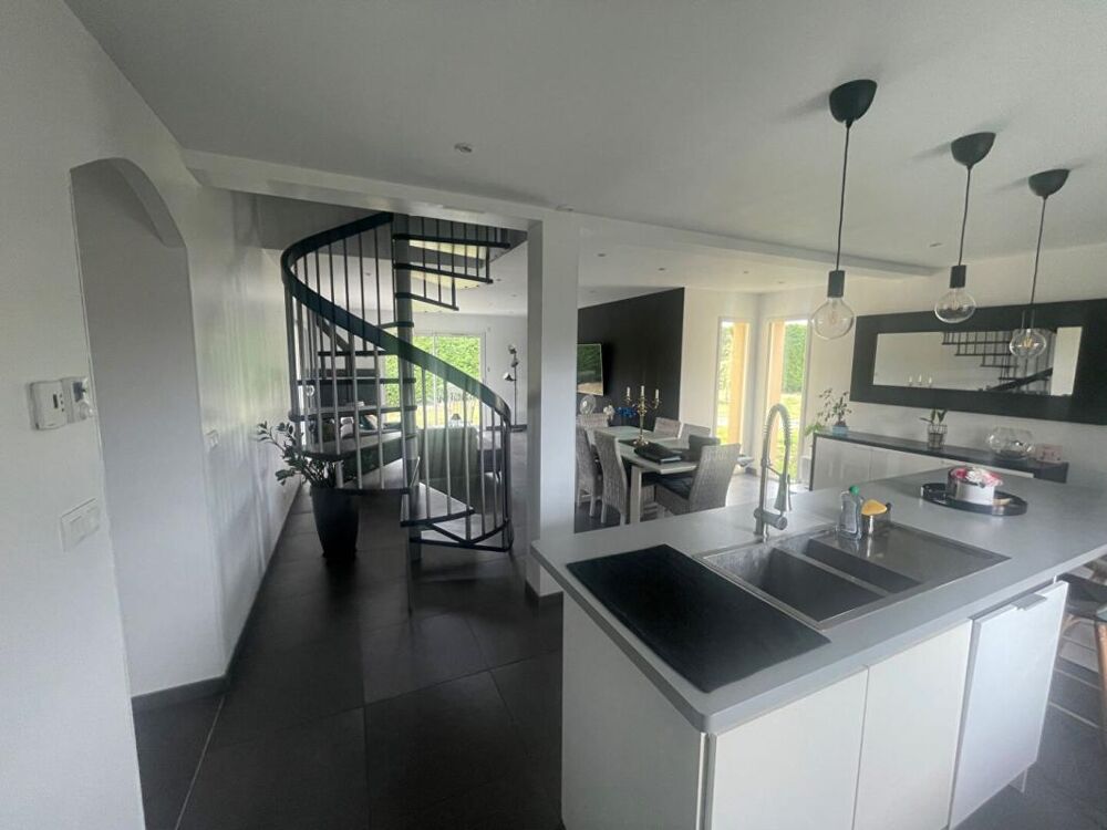Vente Maison MAGNEUX HAUTE RIVE 42600 Maison 140m² 4 chambres sur 1322m² de terrain Magneux haute rive