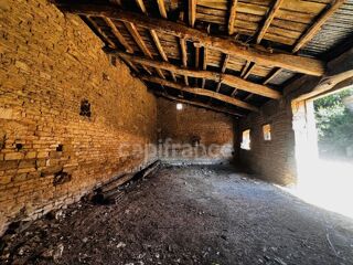  Remise / Grange � vendre 4 pi�ces 155 m� Puyravault