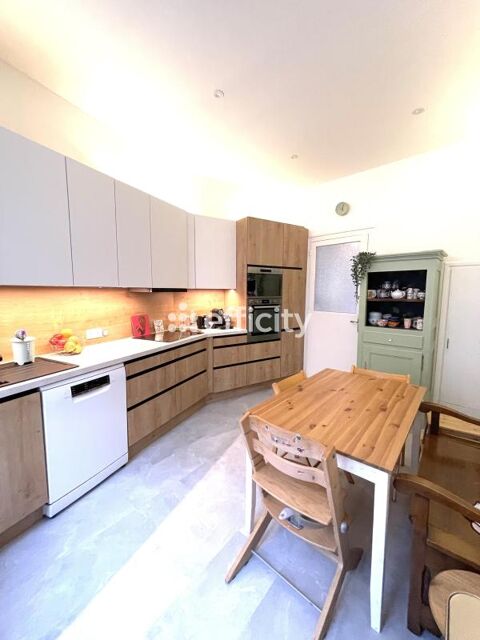  Appartement à vendre 6 pièces 152 m²