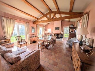  Propri�t�/ch�teau � vendre 7 pi�ces 205 m�