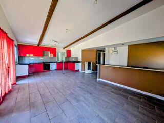  Maison � vendre 9 pi�ces 220 m� Champagnac
