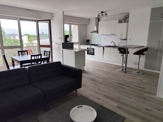  Appartement à louer 3 pièces 71 m²