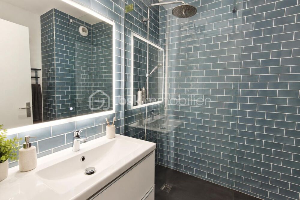Vente Appartement Appartement 2/3 pièces de 52m² avec balcon, parking et cave Versailles