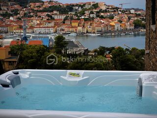  Villa  vendre 4 pices 228 m